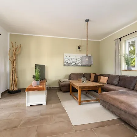 Eine Luxurioese Maslina Mit Pool Und Grill By Interhome 度假居 *