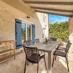 Eine Luxurioese Maslina Mit Pool Und Grill By Interhome * Garica