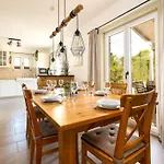 Eine Luxurioese Maslina Mit Pool Und Grill By Interhome * Garica