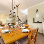 Eine Luxurioese Maslina Mit Pool Und Grill By Interhome * Garica